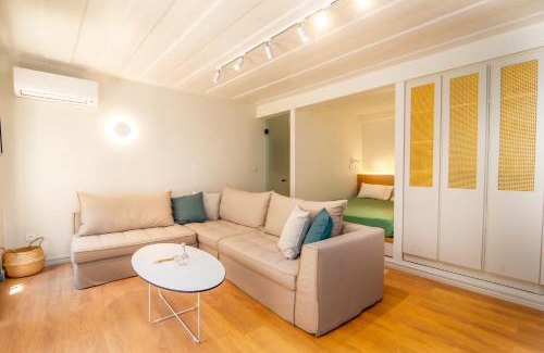 Old Town Apartment | Liston Boutique Suites by CorfuEscapes