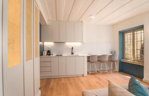 Old Town Apartment | Liston Boutique Suites by CorfuEscapes
