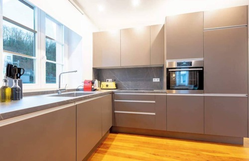 Weinheim House | LiT LiVING: The big Luxus - 5 BR - Parking