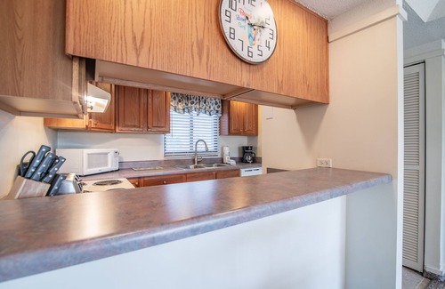 North Litchfield Beach Condo | Litchfield Retreat 333 Two bedroom condo across from Litchfield Beach