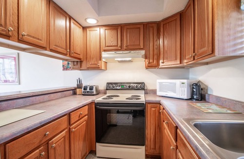 North Litchfield Beach Condo | Litchfield Retreat 333 Two bedroom condo across from Litchfield Beach