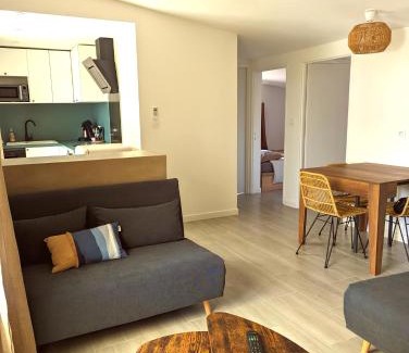 La Jetee Apartment | Litchi