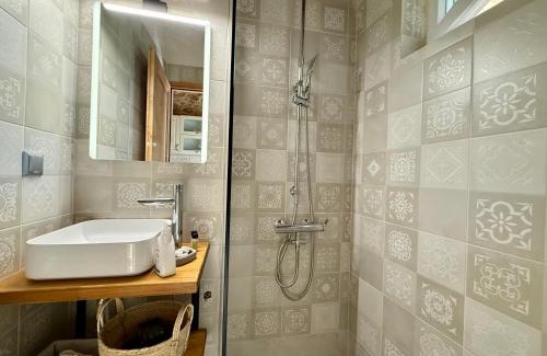 Sokraki Apartment | Lithari Suites