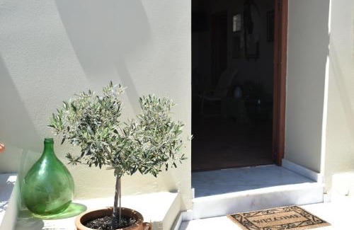 Monolithos Villa | Lithos House