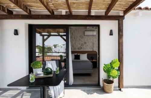 Skiathos Apartment | Lithos Suites, Premium Κey Collection