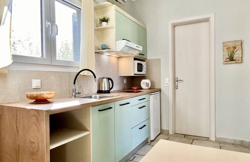 Acharavi Apartment | Litsa Beach House