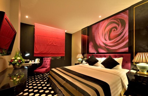 Cipete Selatan Hotel | Little Amaroossa Hotel