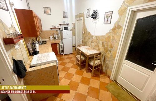 Kispest Apartment | Little Americas Sacramento Apartment