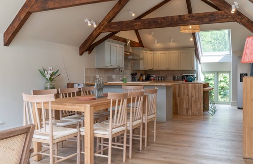 Ilminster Cottage | Little Bank - a cottage that sleeps 8 guests in 4 bedrooms