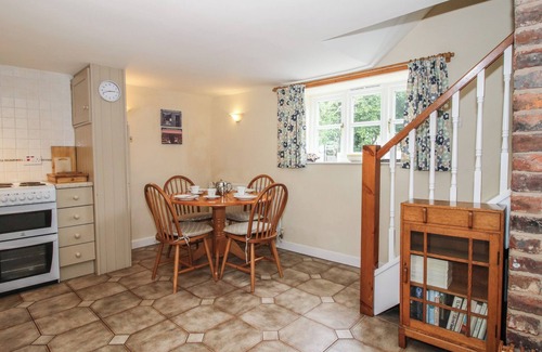 Trefonen Cottage | LITTLE BARN, pet friendly, character holiday cottage in Trefonen