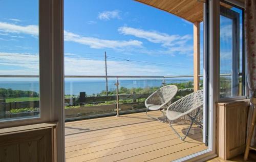 Castle Douglas House | Little Beach