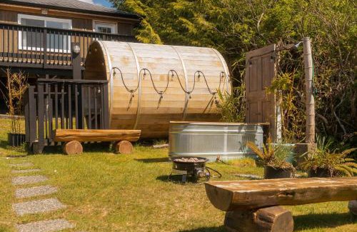 Ucluelet Hotel | Little Beach Resort