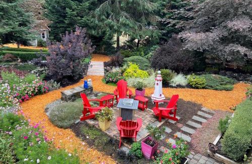 Courtenay Apartment | Little Bear Garden View Suites-Hummingbird