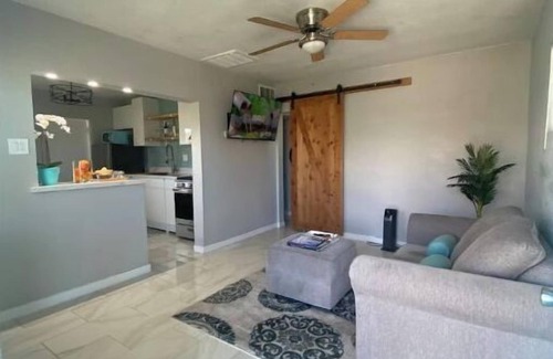 Camelback East House | Little Blue Box