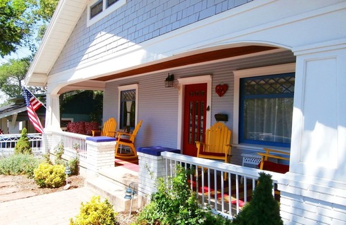 Prescott Cottage | Little Blue House~1924 Craftsman Cottage in Historic District