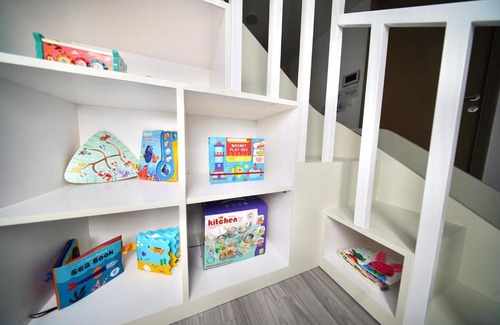 Pantai Indah Kapuk Apartment | Little Bnb Under the Sea