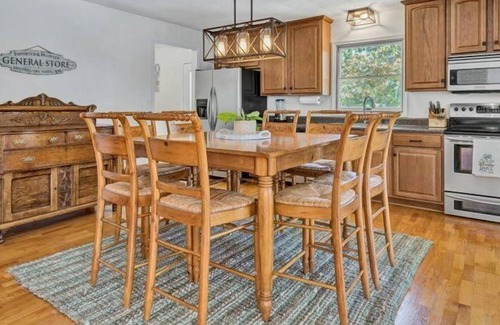 Goodview House | Little Brook Point - SML