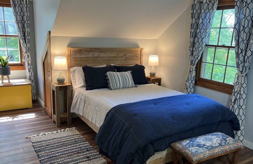 Pomfret Cottage | Little Cottage in Pomfret