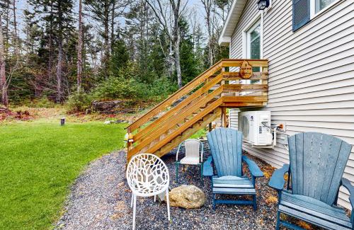 West Boothbay Harbor House | Little Cottage in the Woods