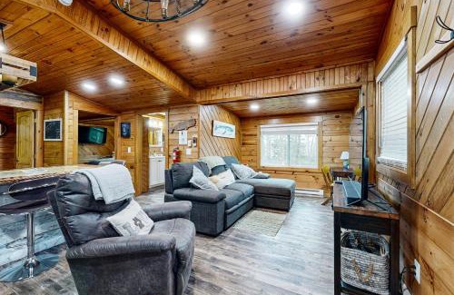 West Boothbay Harbor House | Little Cottage in the Woods