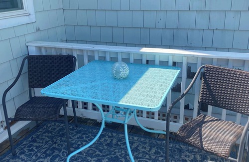 Saybrook Manor Cottage | Little Cottage of Gratitude Saybrook Manor walk to beach