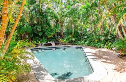 Noosa Heads Apartment | Little Cove Treetops Little Cove Magic