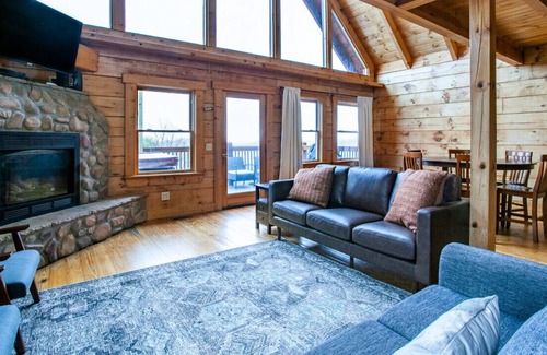 Chalet Village Cabin | Little Cub Retreat Mtn View, Hot Tub, Indoor Pool