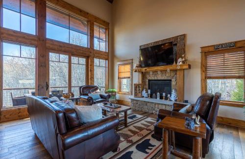Elk Park House | Little Cubs Cabin at Eagles Nest