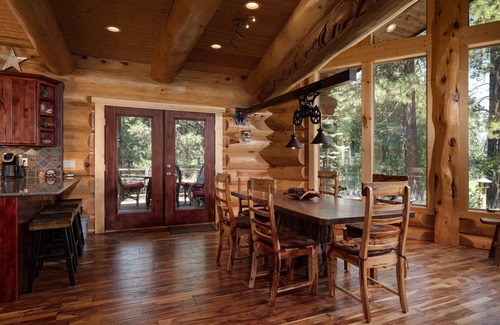 La Pine Cabin | Little Deschutes Wildlife Lodge - Riverfront Cabin