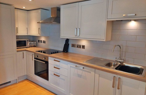 Liverton Cottage | Little Dunley - Lake View