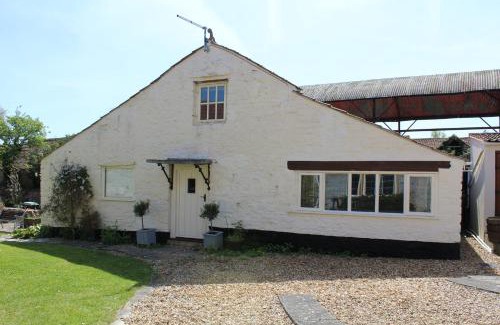 Muchelney House | Little England Retreats - The Cottage