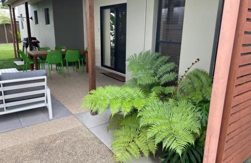 Mudjimba House | Little Fern House