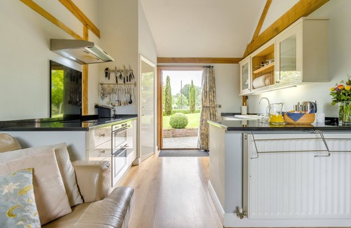 Little Hereford House | Little Gable - Two Bedroom House, Sleeps 4
