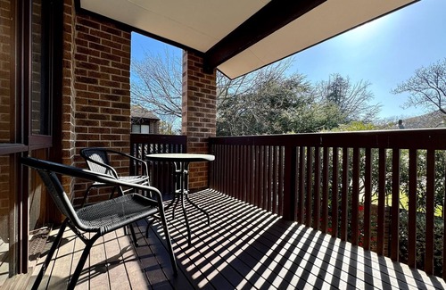 Braddon Apartment | Little Gem in the City