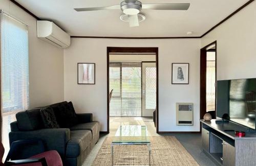 Braddon Apartment | Little Gem in the City