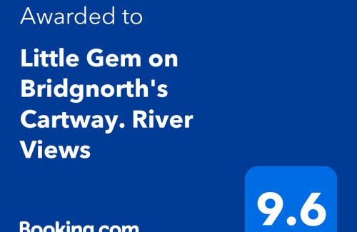 Bridgnorth House | Little Gem on Bridgnorth's Cartway. River Views