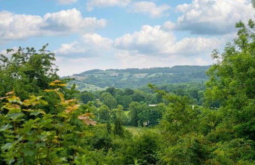 Ashover House | Little Hillside