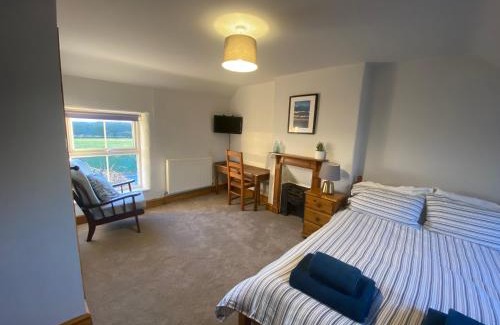 Simpson Cross Bed & Breakfast | Little Hilton Farm