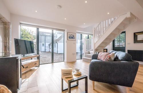 Saxmundham House | Little Honey Pot, Benhall