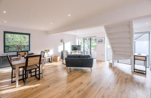 Saxmundham House | Little Honey Pot, Benhall