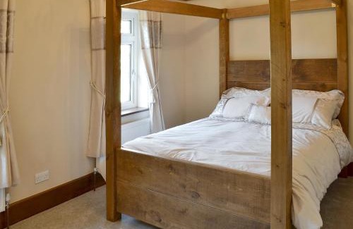 Baslow House | Little Hoot