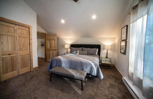 Lead Ski Chalet | Little Hope Chalet At Terry Peak Ski Resort