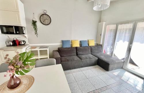 Antony House | Little house 2 bedrooms -Terrace, Antony Center near Paris and Orly