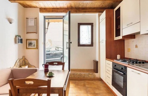 Messina Apartment | Little house central and complete with everything