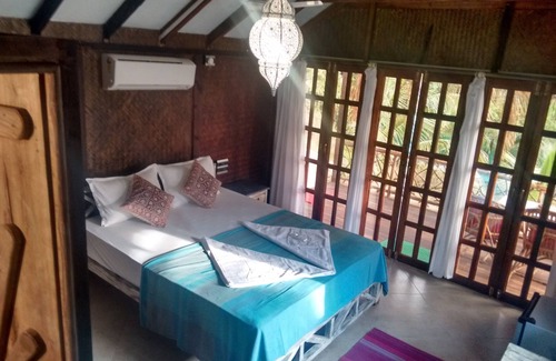 Saunta Vaddo House | Little India Beach Cottages