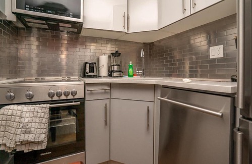 Little Italy Apartment | Little Italy Manhattan 30 Day Rentals