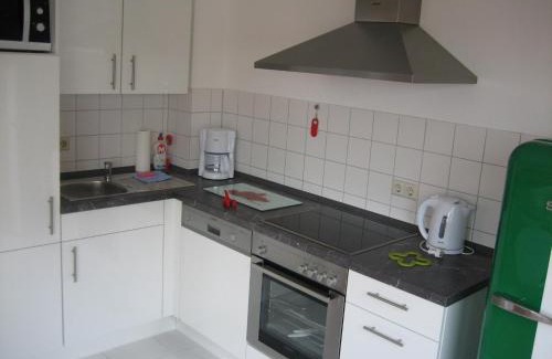 Rust Apartment | LITTLE ITALY Studio - EP Ticket Garantie