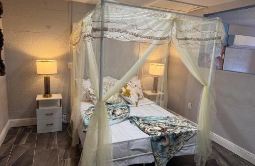 Westside Apartment | Little Italy - Welcome to Rome
