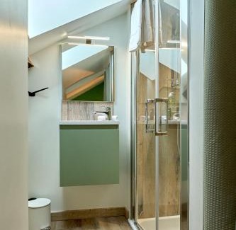 Nevers Apartment | Little Jungle Atypique Nevers BY Primo Conciergerie