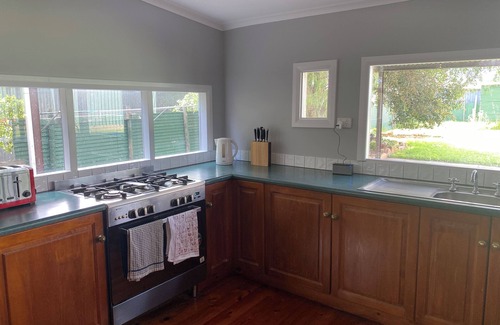 Kingscote House | Little Kobada - Perfect base for your Kangaroo Island adventure!